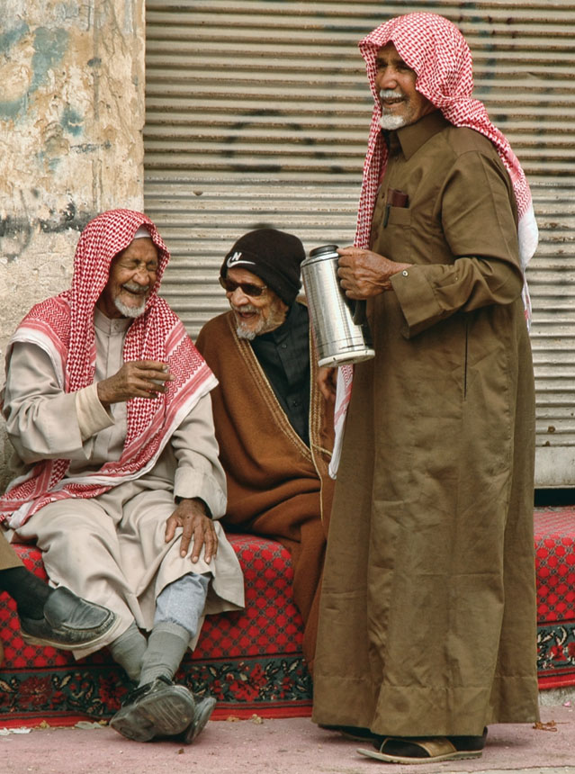 صور رجل كبير السن - صور لرجال في سن الشيخوخة 1033 5